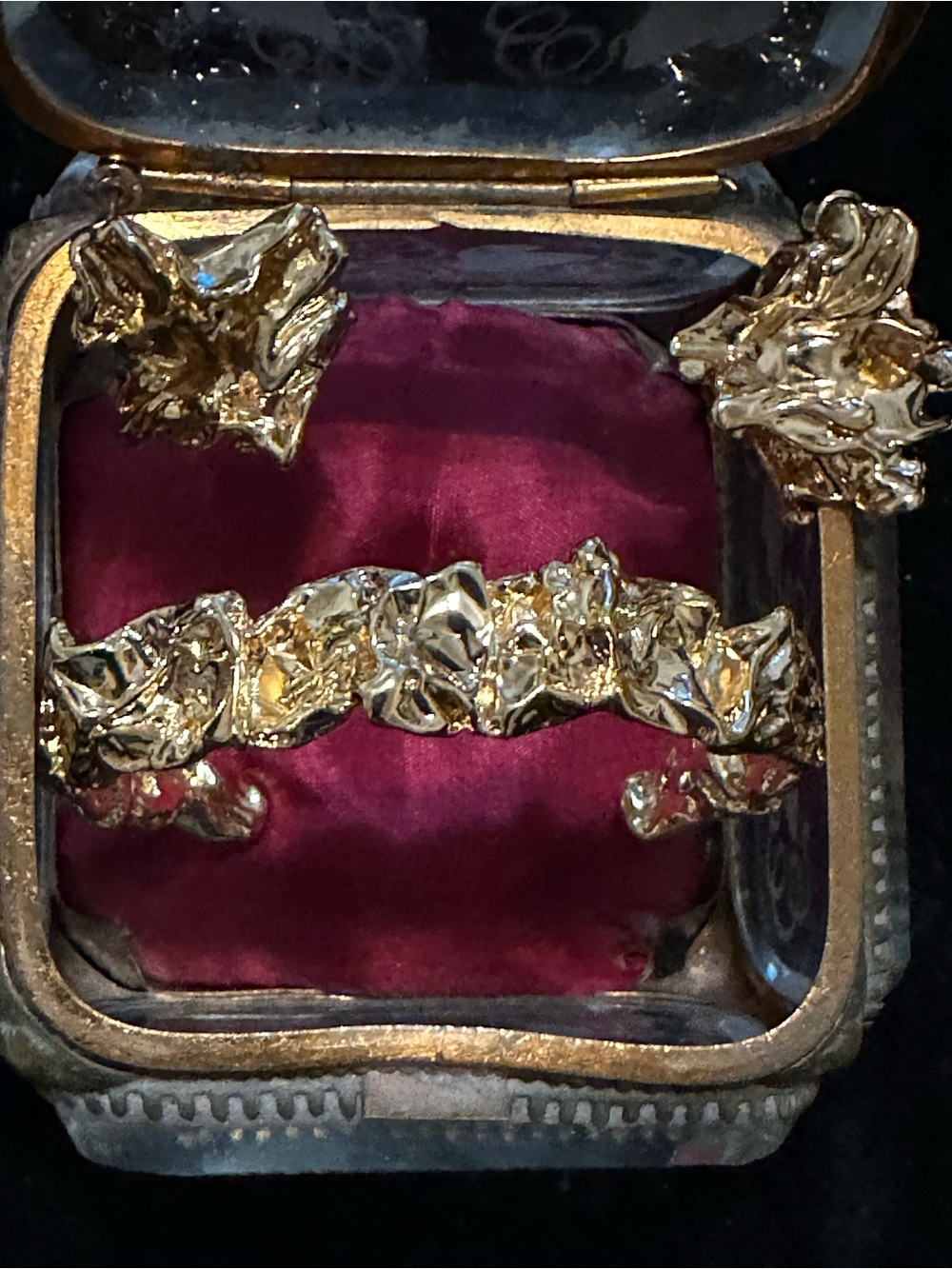 AMBER SCEATS original Gold Sculpted Cuff Bracelet/matching Earrings 3 Piece SET